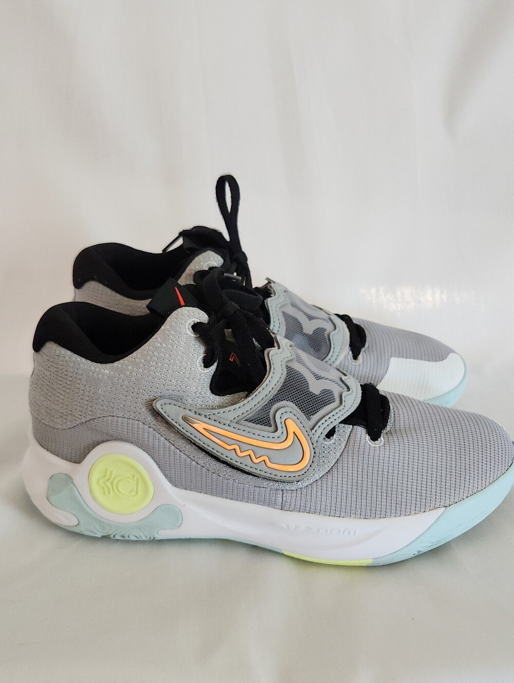 KD TREY 5 X EP Basketball Shoes Men’s 8.5 Athletic Sneaker Nike Kevin Durant